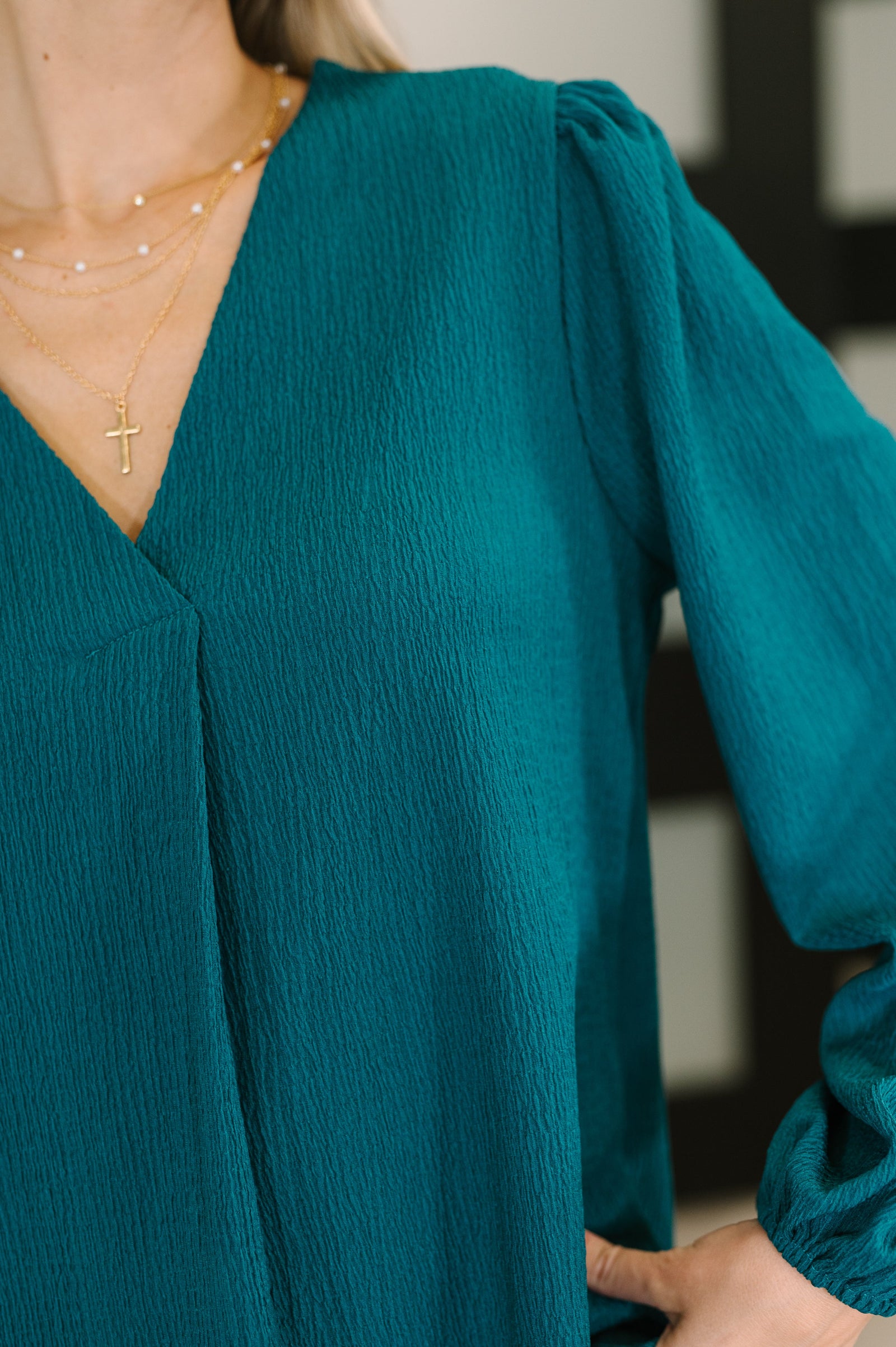 Desk to Dinner V-Neck Balloon Sleeve Blouse