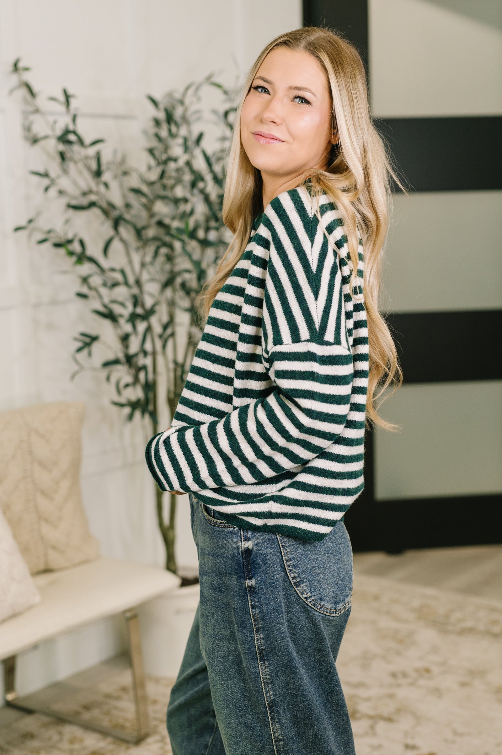 Won't Be Long Collared Sweater Button Down in Hunter Green