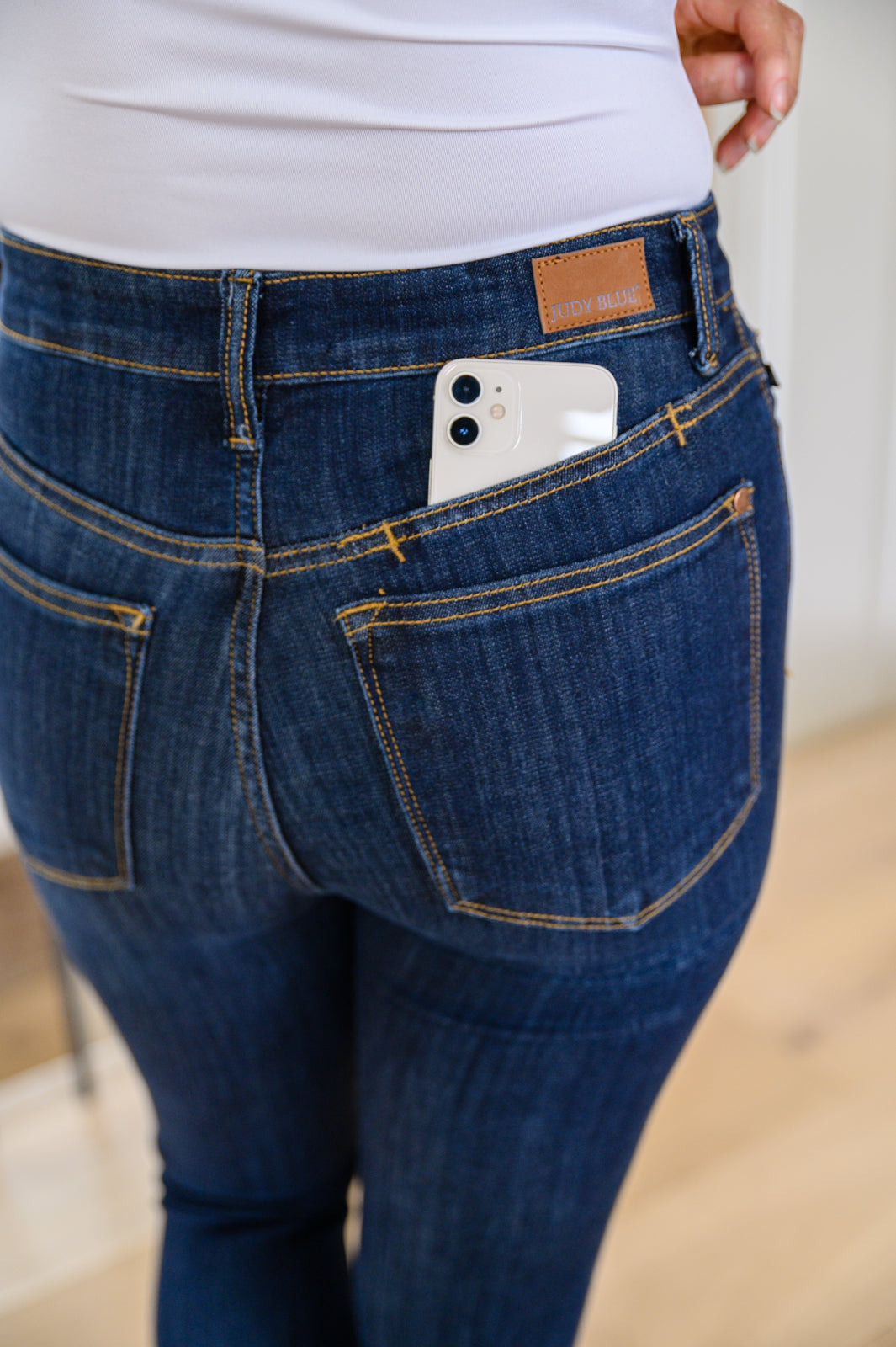 Georgia Back Yoke Skinny Jeans with Phone Pocket Womens