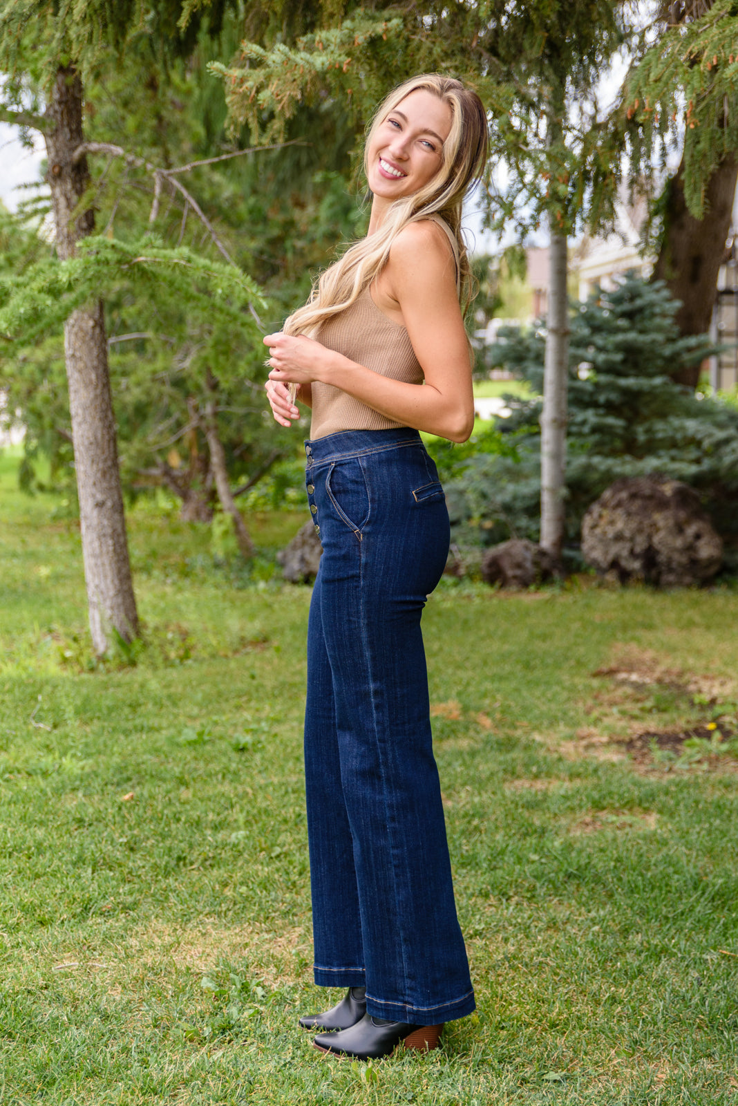The Blueprint Wide Leg Pants Womens