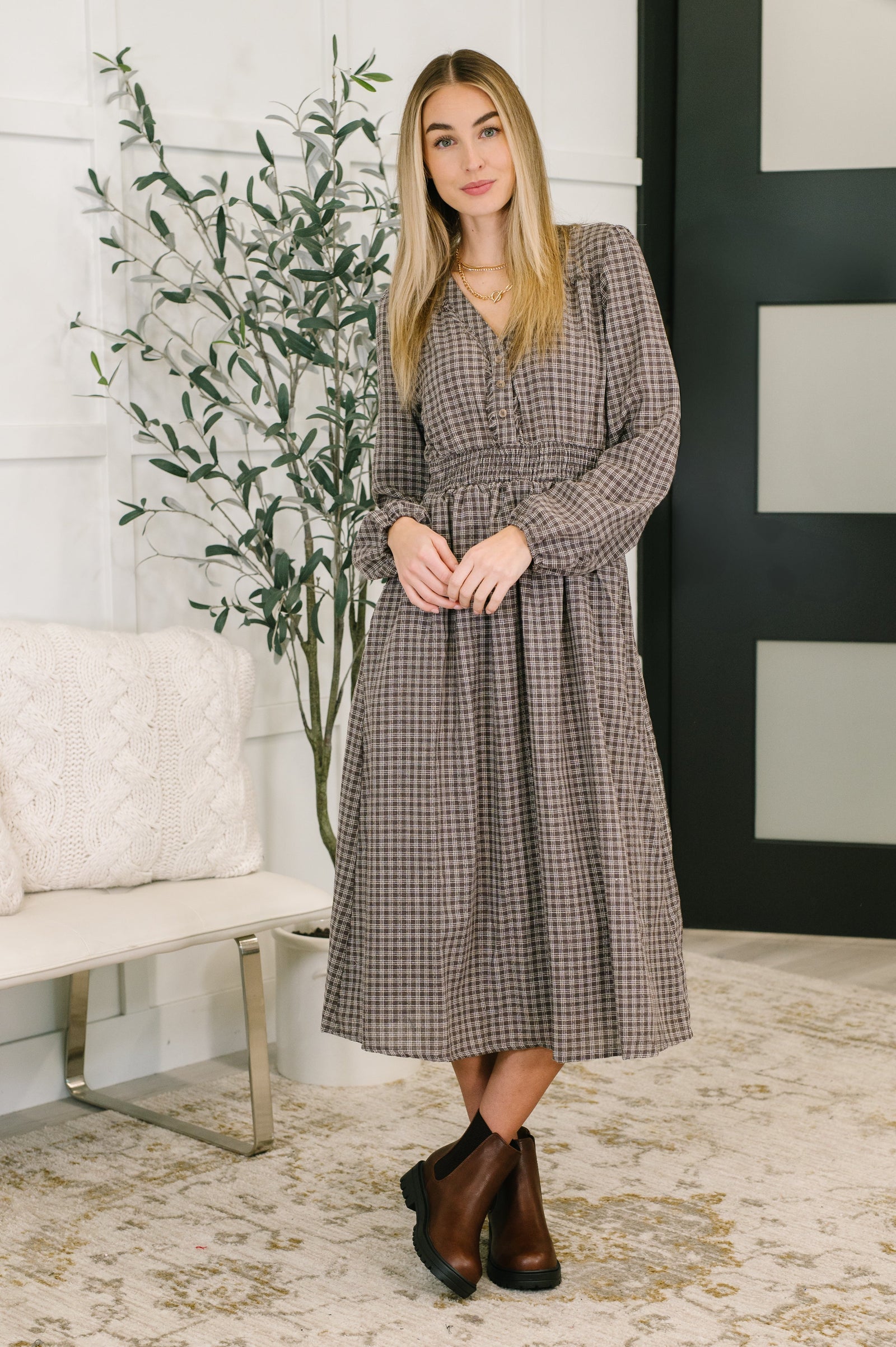 Fairytale Plot Plaid Midi Dress