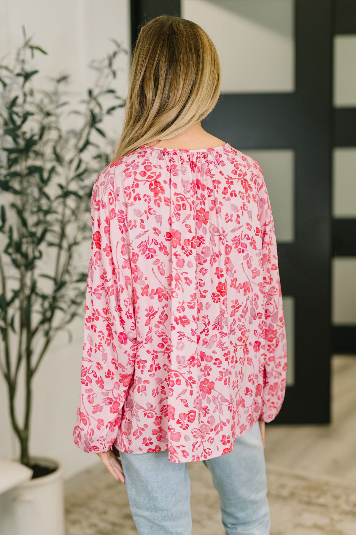 Garden Kiss V-Neck Puff Sleeve Blouse