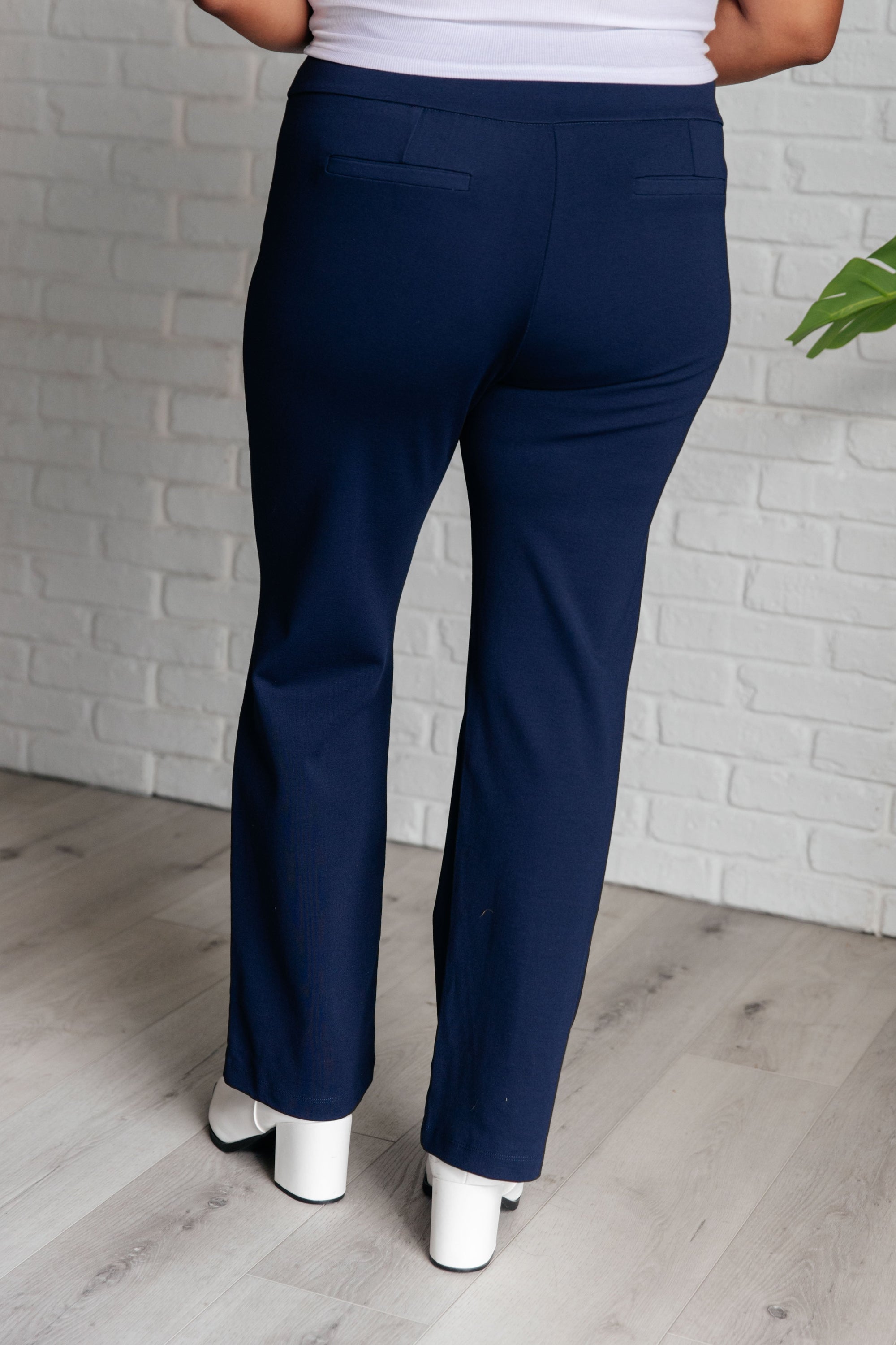 Magic Straight Pants in Navy