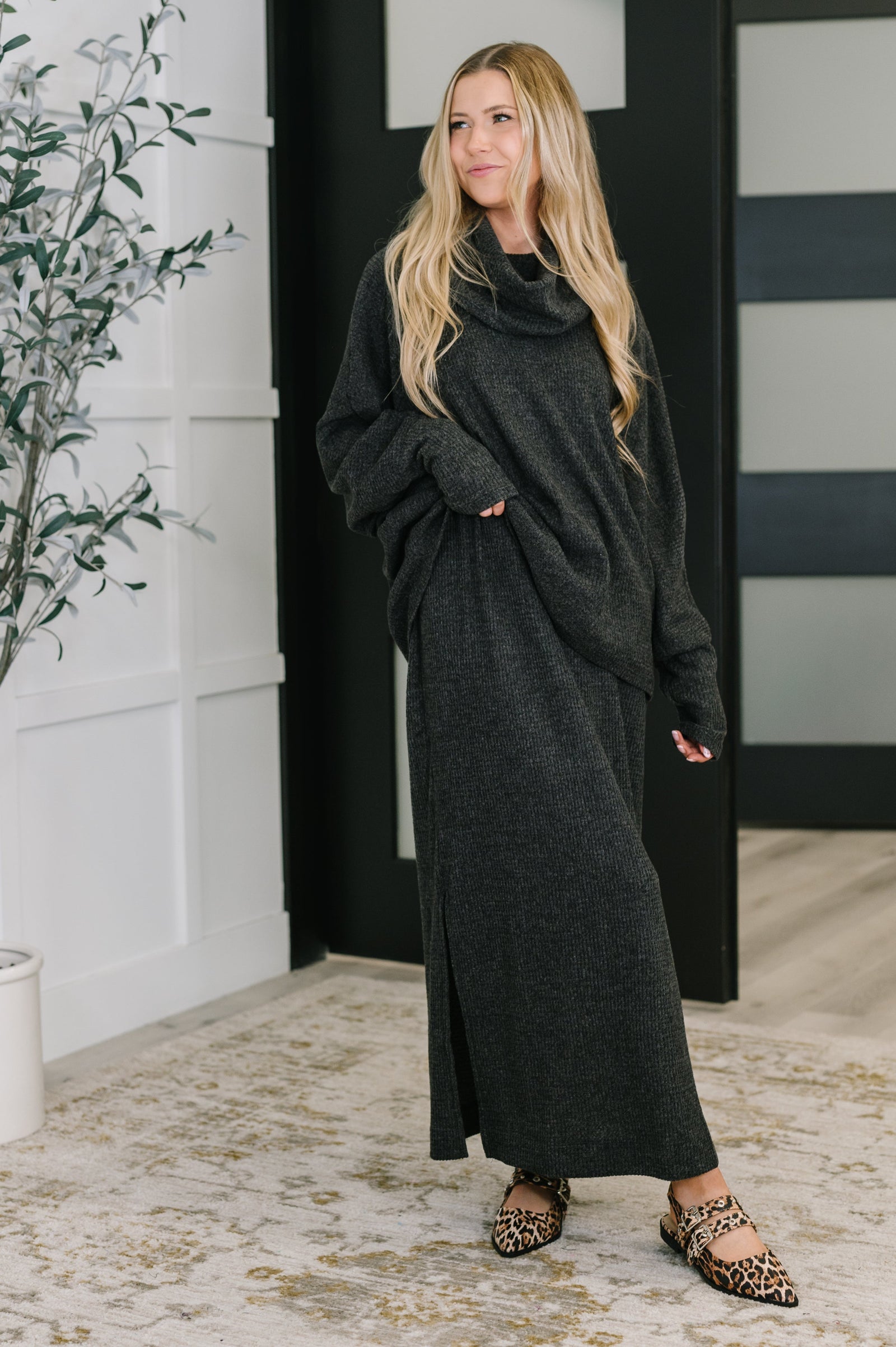 The Wander Lust Set in Black