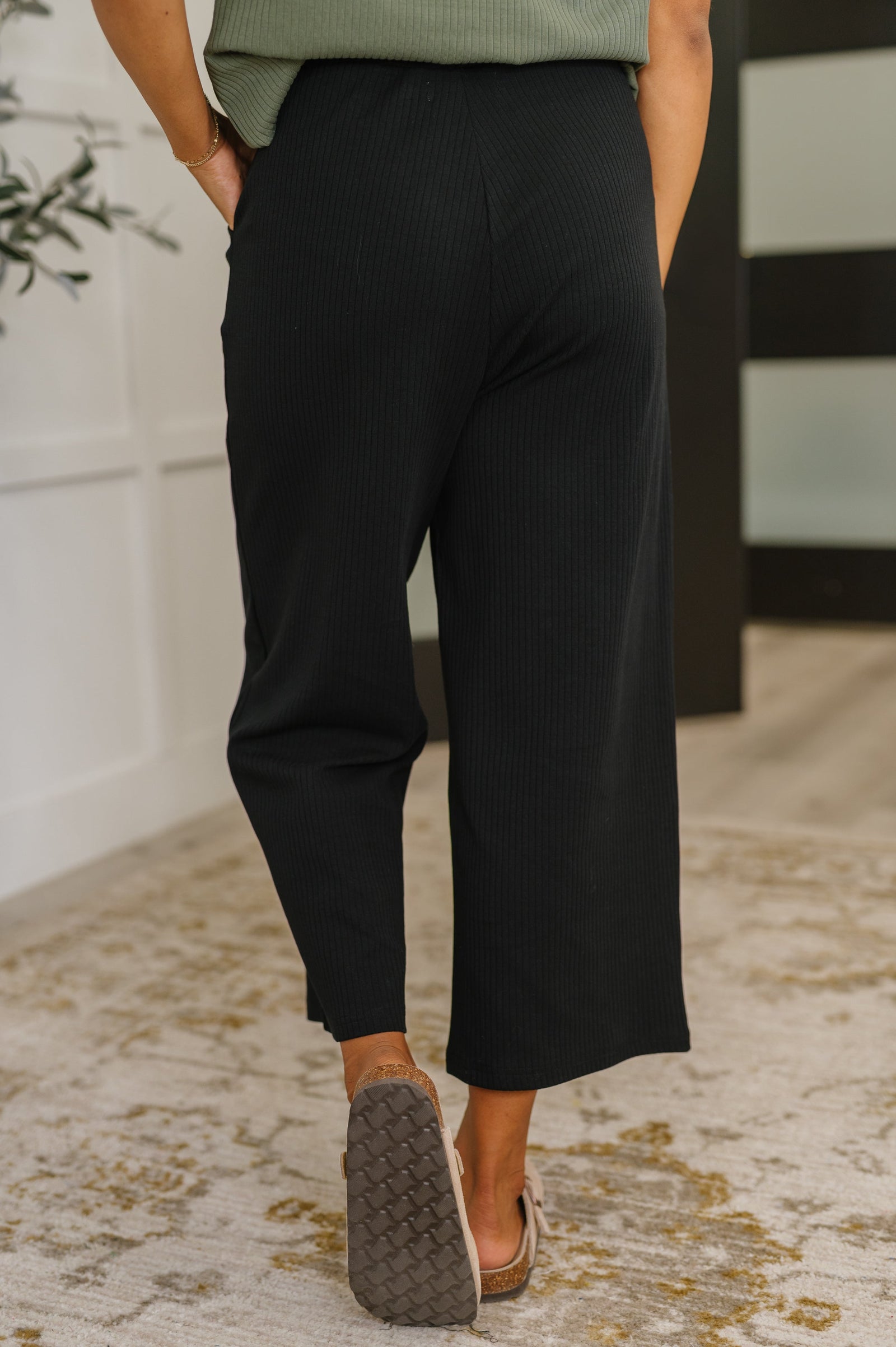 Thyme Culottes in Black