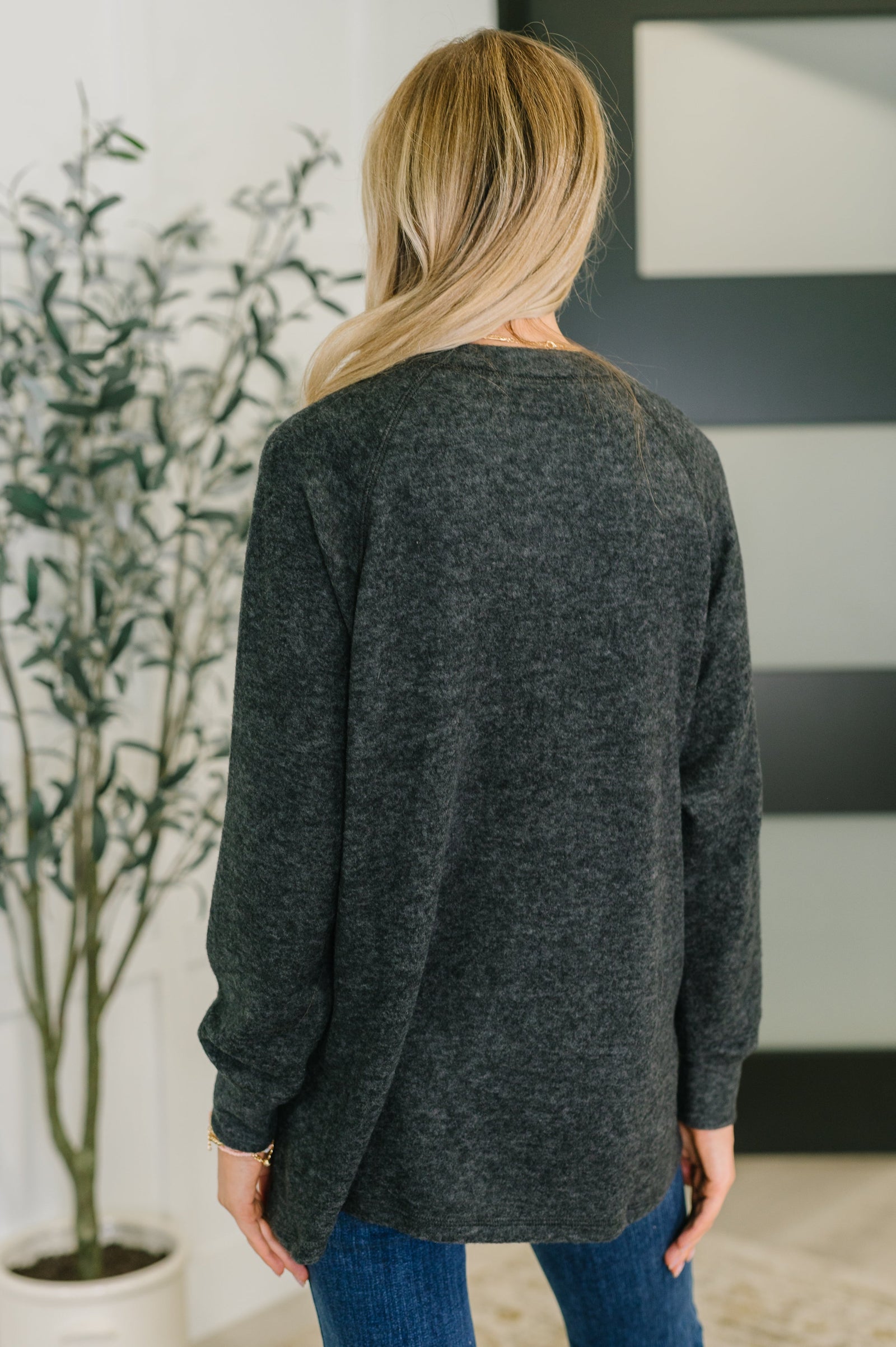 Urban Flux Scooped Hi-Low Long Pullover in Black