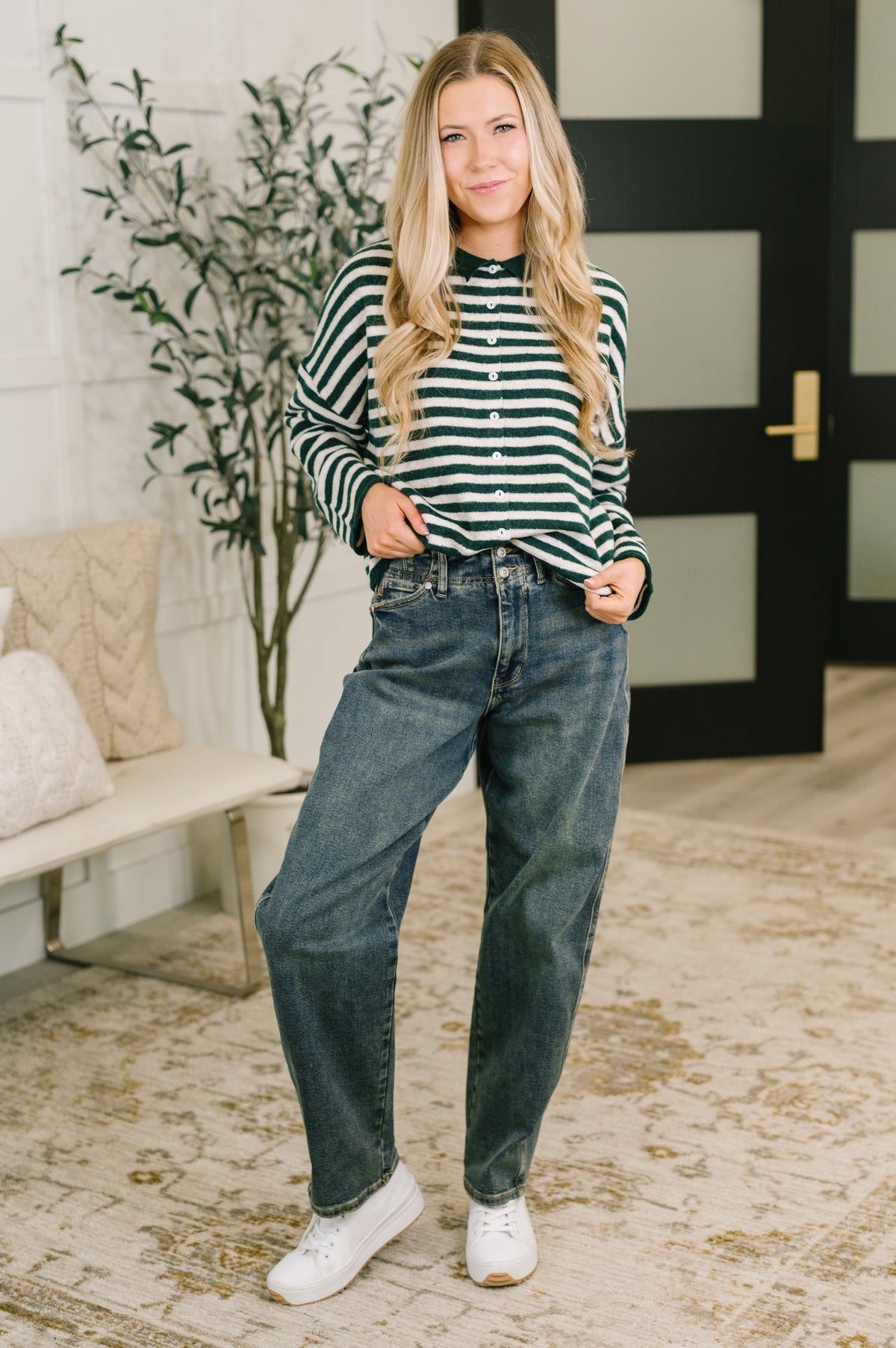 Won't Be Long Collared Sweater Button Down in Hunter Green
