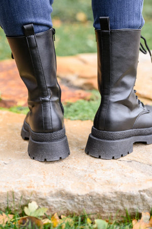 Fresh Feels Combat Boots In Black Womens 
