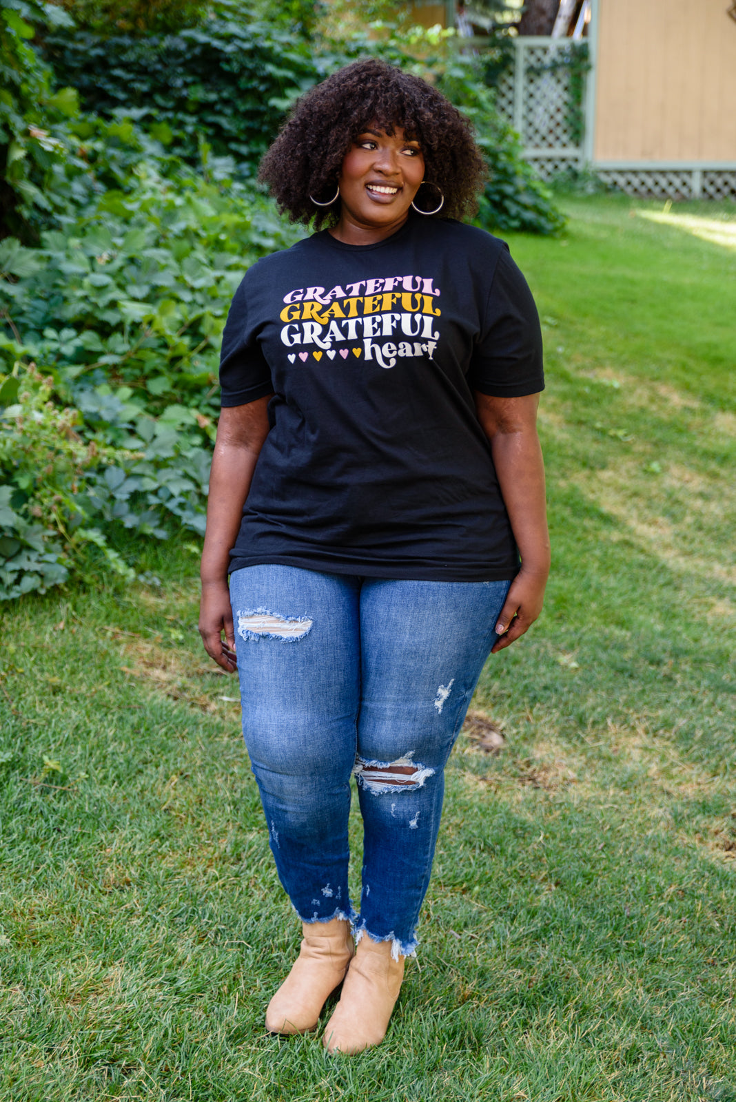 Grateful Heart Graphic T-Shirt In Black Womens 