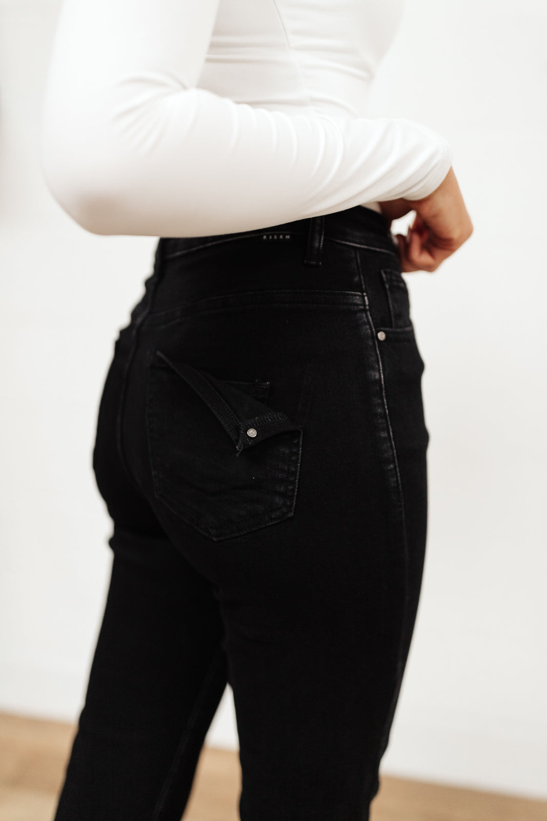 High Waist Mom Fit Jeans In Black Womens 