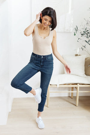 Mid-Rise Relaxed Fit Mineral Wash Jeans Womens 