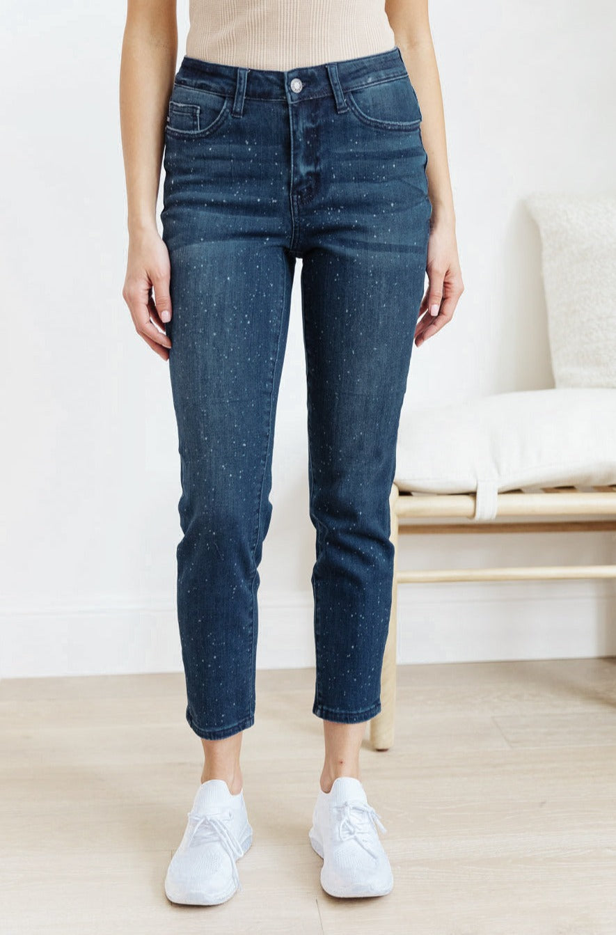 Mid-Rise Relaxed Fit Mineral Wash Jeans Womens 