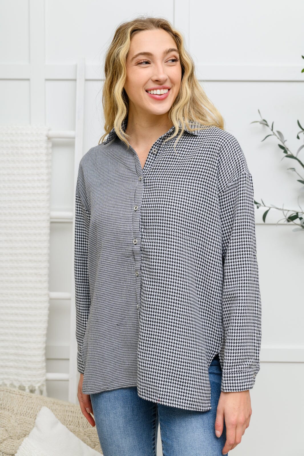 Doorbuster: Mixed Houndstooth Button Up Top Womens 