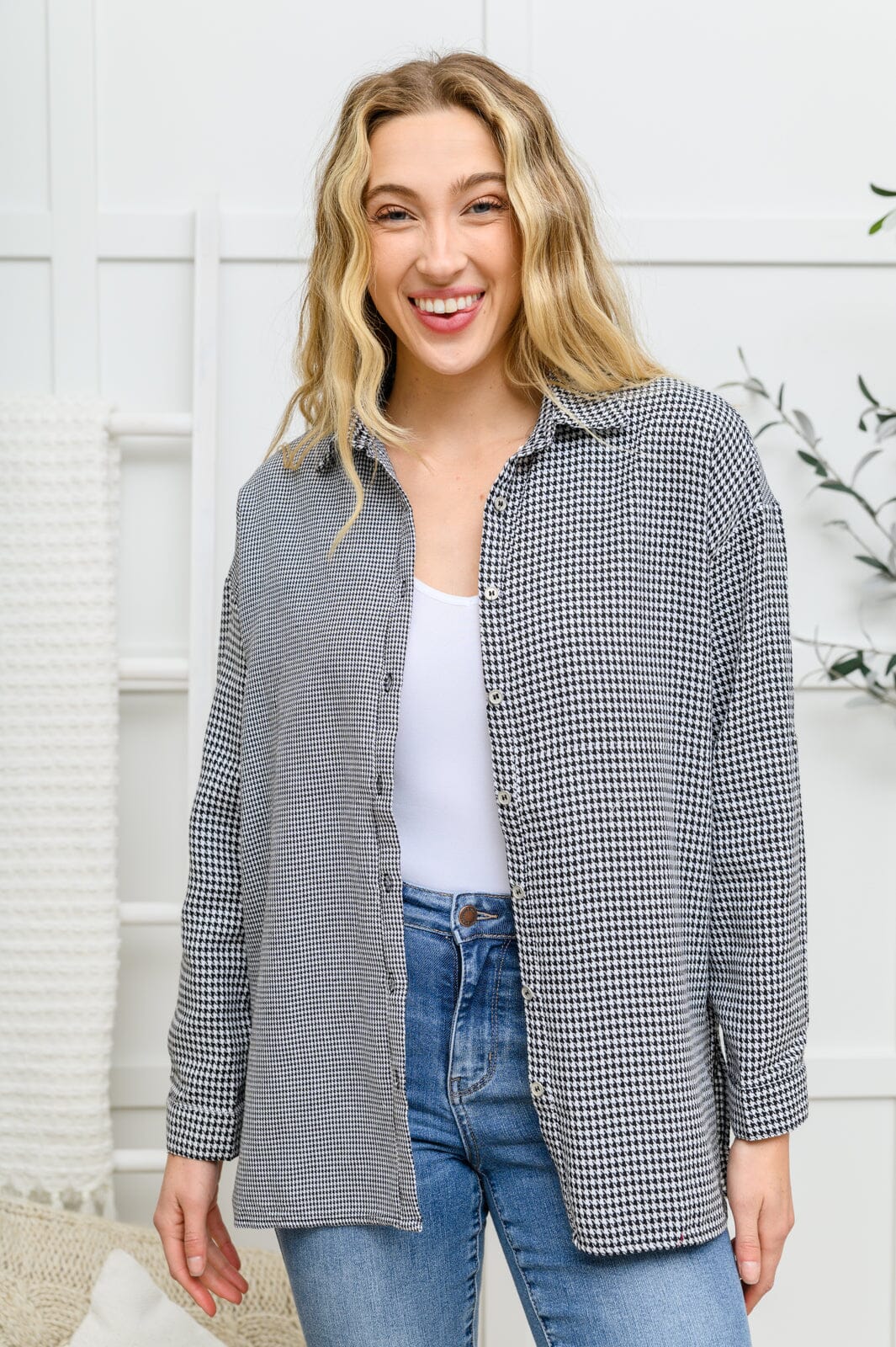 Doorbuster: Mixed Houndstooth Button Up Top Womens 