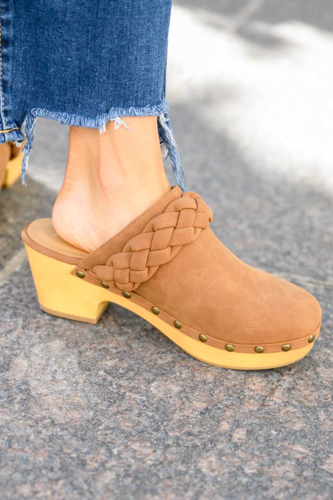 Taylor Braided Clogs In Brown Womens 