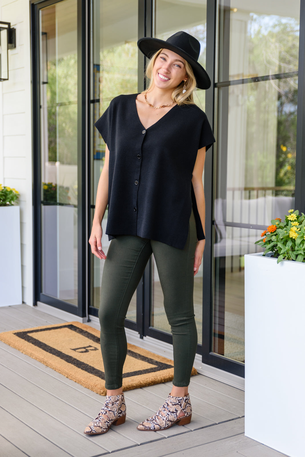 The Finale Top in Black Womens 