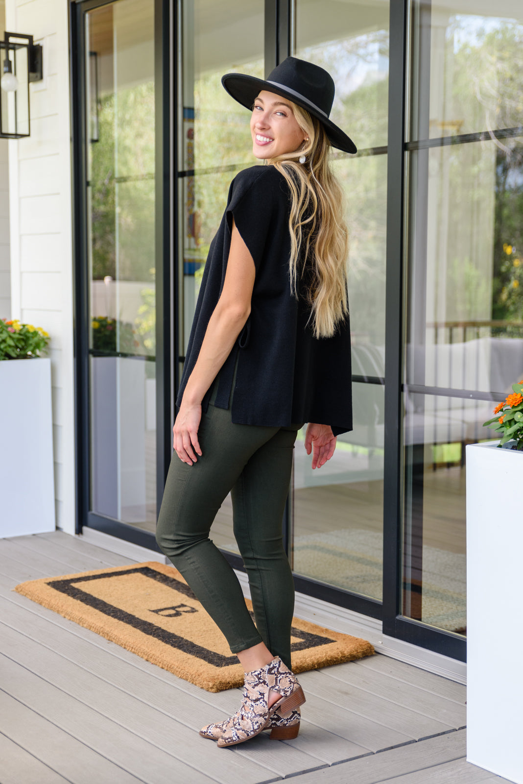 The Finale Top in Black Womens 